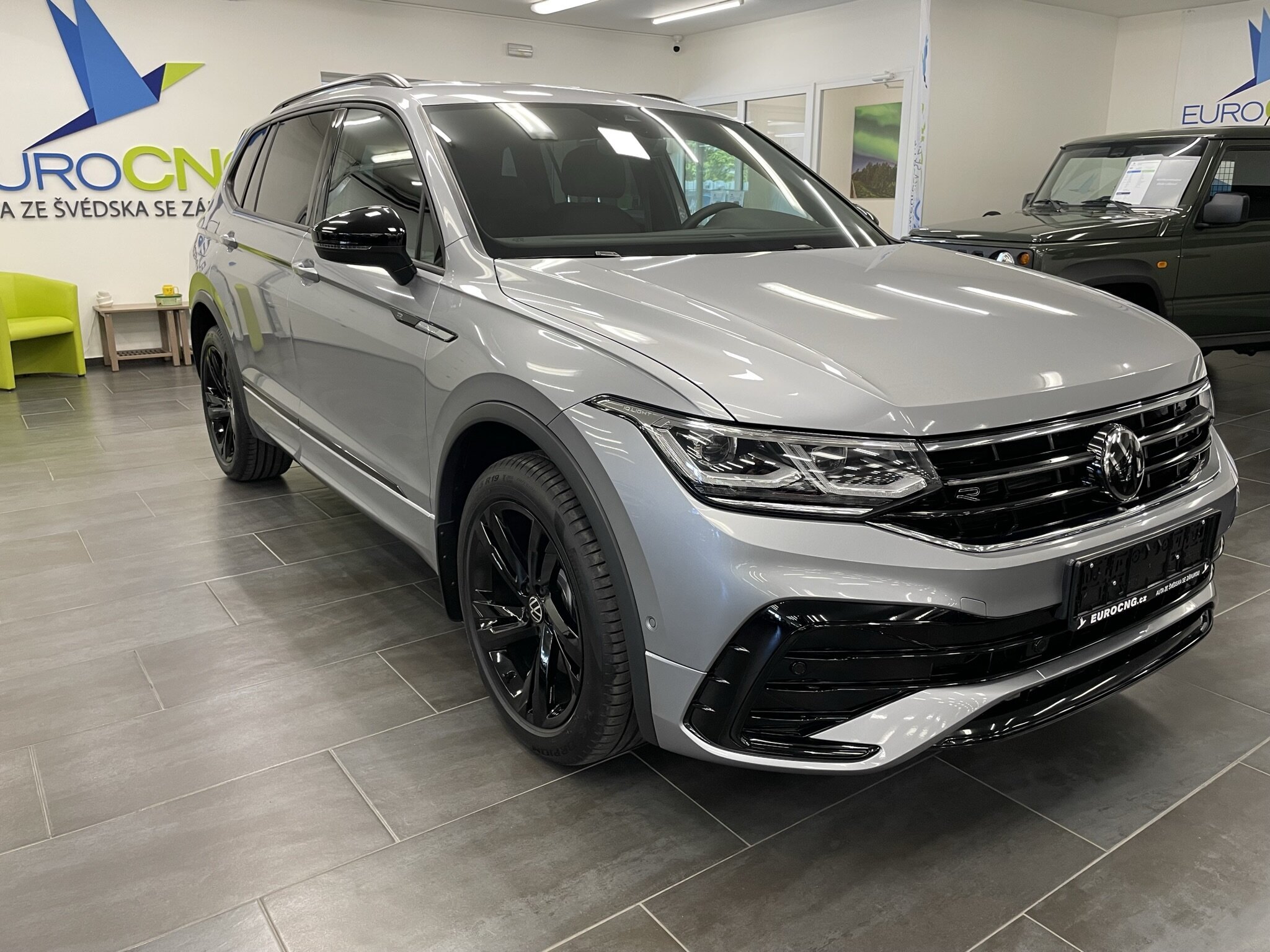 VW Tiguan Allspace R Line TDI 200 DSG 4 Motion 7m st 2023 EuroCNG vw-tiguan-allspace-r-line-tdi-200-dsg-4-motion-7m-st-2023-eurocng
